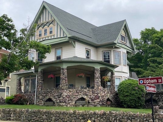 Exterior, Facade, Queen Anne Victorian