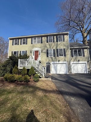 Attached, Exterior, Facade, Georgian
