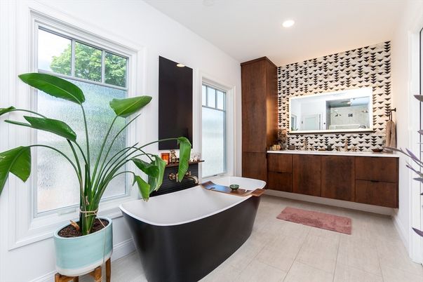 Bathroom, Free Standing Baths, Interior, Recessed Lighting