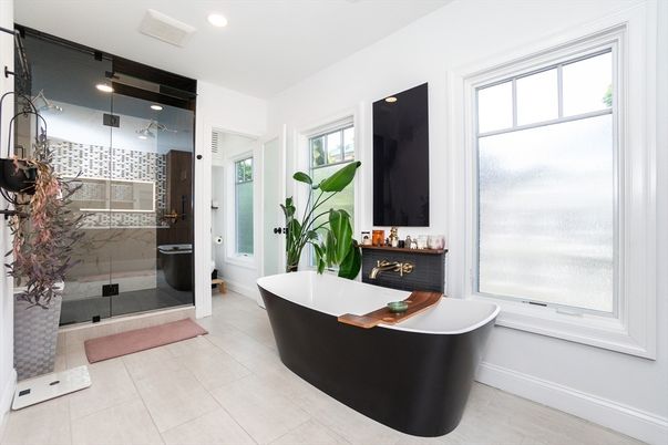 Bathroom, Free Standing Baths, Glass Shower, Interior, Recessed Lighting