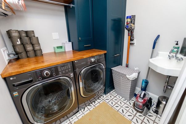 Interior, Washer