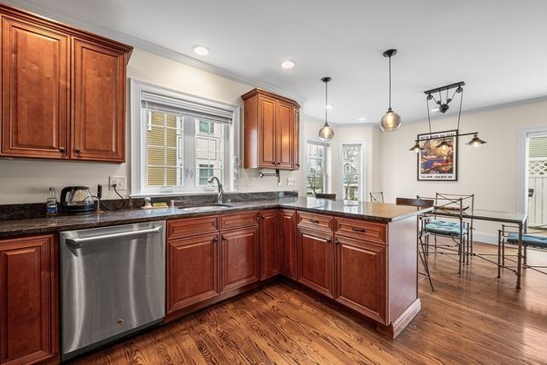 Dining room, Interior, Kitchen, Pendant Lights, Recessed Lighting, Wood Texture Flooring