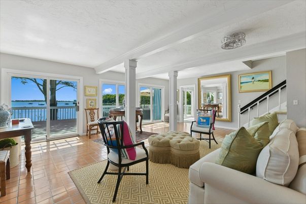 Interior, Living room, Water