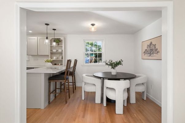 Dining room, Interior, Kitchen, Pendant Lights, Recessed Lighting, Wood Texture Flooring