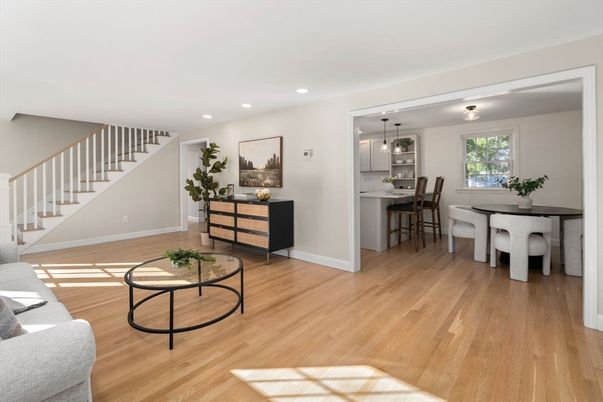 Dining room, Interior, Kitchen, Pendant Lights, Recessed Lighting, Wood Texture Flooring