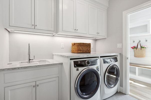 Interior, Washer, Wood Texture Flooring