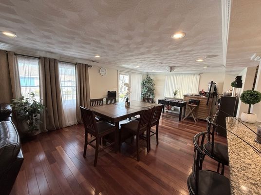 Dining room, Interior, Recessed Lighting, Wood Texture Flooring