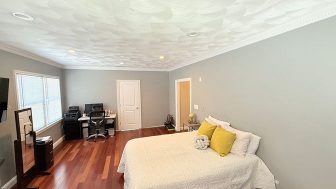 Bedroom, Home Office, Interior, Recessed Lighting, Wood Texture Flooring