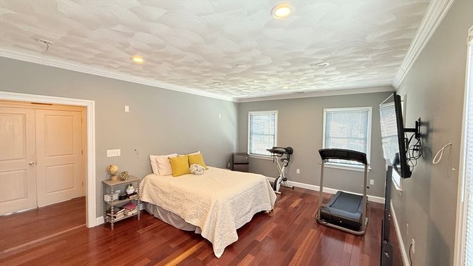 Bedroom, Fitness Equipment, Interior, Recessed Lighting, Wood Texture Flooring