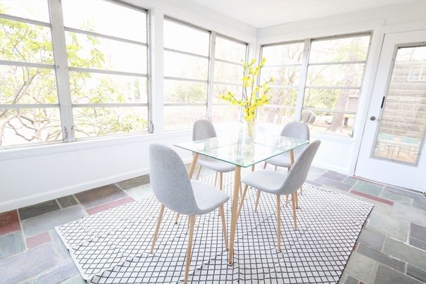 Dining room, Interior