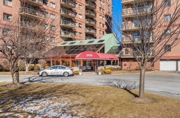 Exterior, Facade, Condo Building