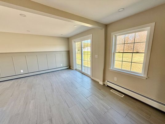 Empty room, Interior, Recessed Lighting, Wood Texture Flooring