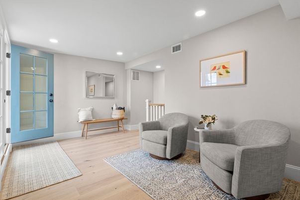Interior, Recessed Lighting, Wood Texture Flooring