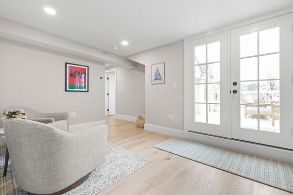 Interior, Recessed Lighting, Wood Texture Flooring