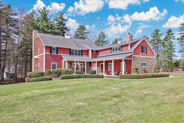 Backyard, Exterior, Facade, Brick Facade, Cape Cod