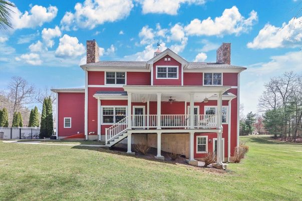 Backyard, Exterior, Facade, Queen Anne Victorian