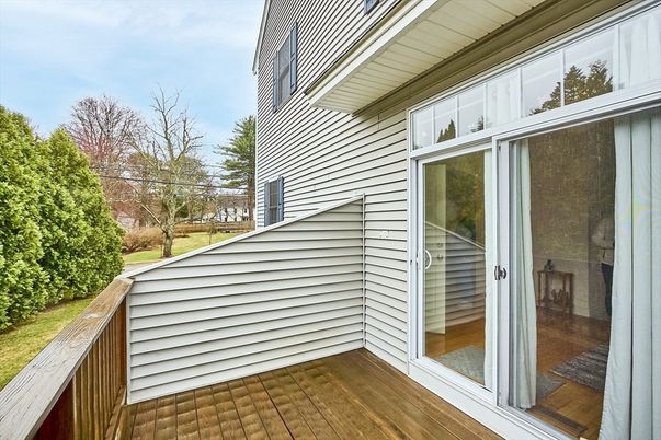 Exterior, Wood Texture Flooring