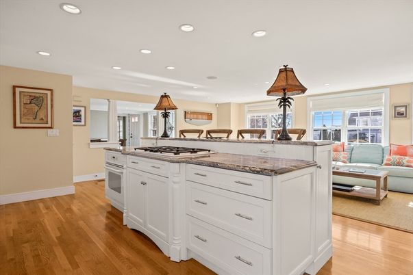 Interior, Kitchen, Living room, Recessed Lighting, Wood Texture Flooring
