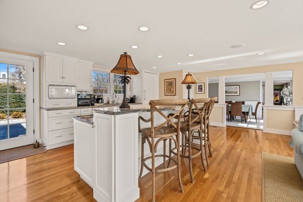 Dining room, Interior, Kitchen, Recessed Lighting, Wood Texture Flooring