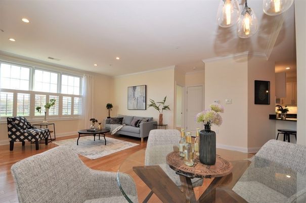 Interior, Living room, Pendant Lights, Recessed Lighting, Wood Texture Flooring