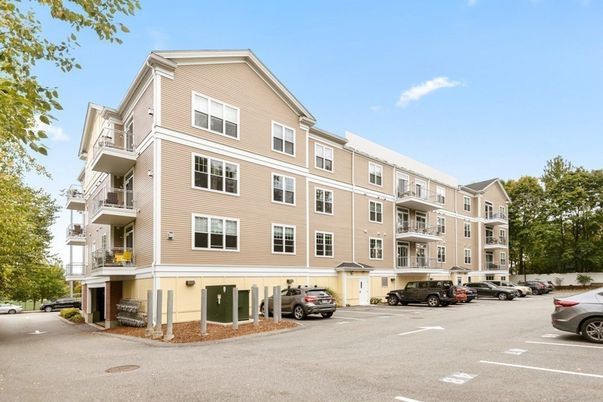 Exterior, Facade, Condo Building