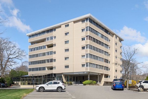 Exterior, Facade, Condo Building