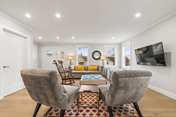 Interior, Living room, Recessed Lighting, Wood Texture Flooring