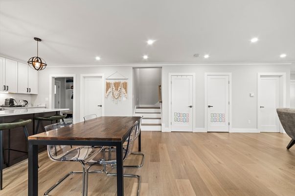 Dining room, Interior, Kitchen, Pendant Lights, Recessed Lighting, Wood Texture Flooring
