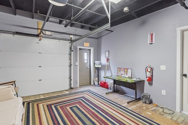 Garage, Interior