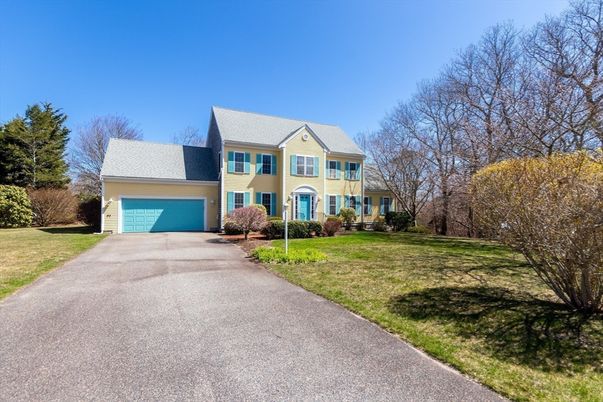 Attached, Backyard, Exterior, Facade, French Provincial