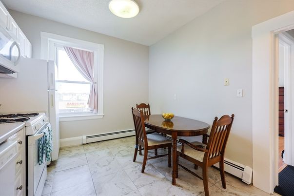 Dining room, Interior, Marble
