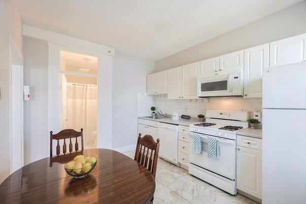 Dining room, Interior, Kitchen, Marble