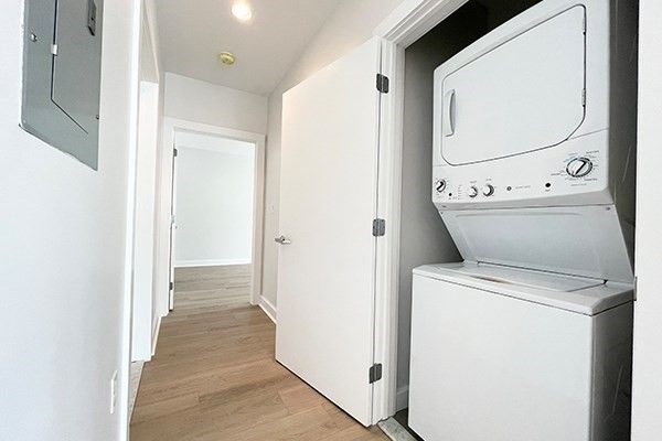 Interior, Recessed Lighting, Utility Closets, Washer, Wood Texture Flooring