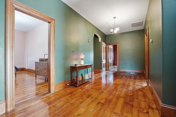 Empty room, Interior, Pendant Lights, Wood Texture Flooring