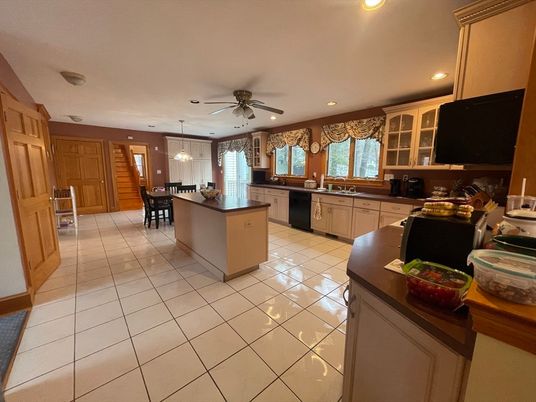 Dining room, Interior, Kitchen, Pendant Lights, Recessed Lighting