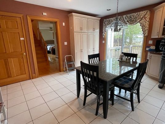 Dining room, Interior, Pendant Lights, Recessed Lighting
