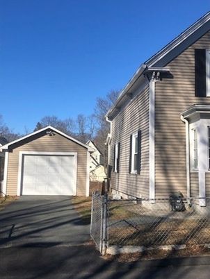 Detached Garage, Exterior