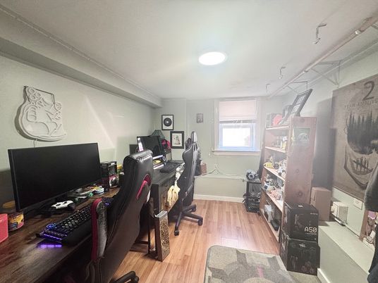 Home Office, Interior, Recessed Lighting, Wood Texture Flooring