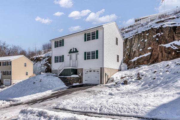 Attached, Exterior, Facade, Raised Ranch