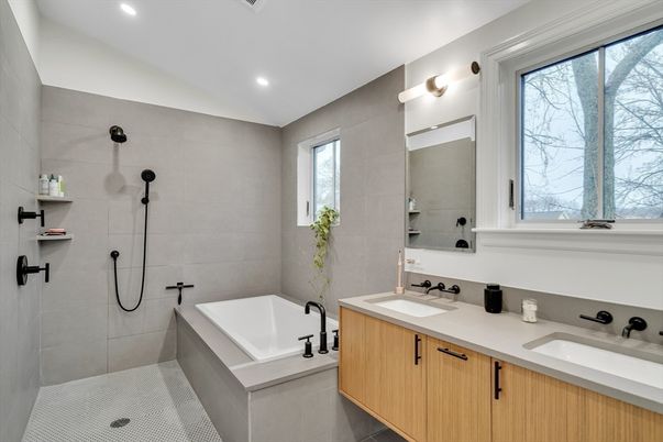 Bathroom, Dual Sink Vanities, Interior, Recessed Lighting