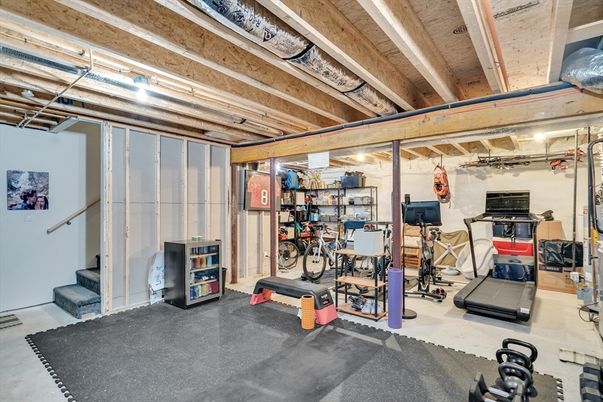Fitness Equipment, Interior, Wooden Beams