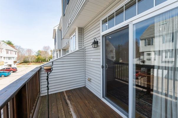 Exterior, Wood Texture Flooring