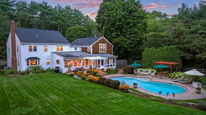 Backyard, Exterior, Pool