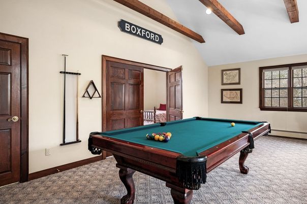 Billiard Table, Game Room, Interior, Recessed Lighting, Wooden Beams