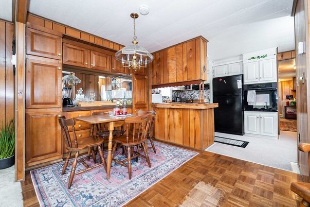 Chandelier, Dining room, Interior, Kitchen, Pendant Lights, Wood Texture Flooring