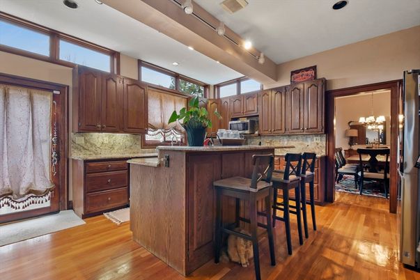 Chandelier, Dining room, Interior, Kitchen, Recessed Lighting, Wood Texture Flooring