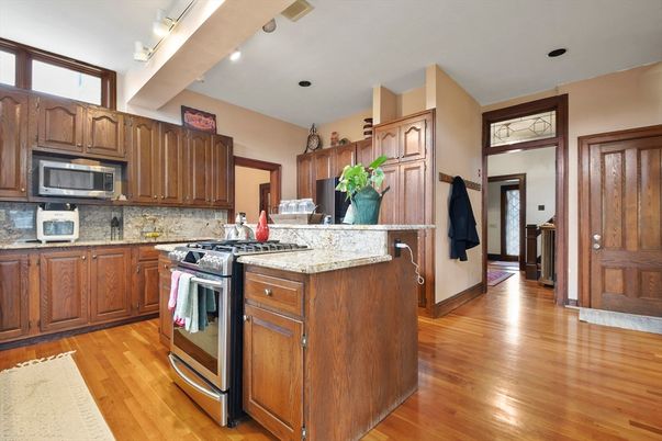 Interior, Kitchen, Recessed Lighting, Wood Texture Flooring