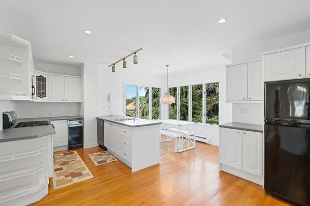 Chandelier, Dining room, Interior, Kitchen, Recessed Lighting, Wood Texture Flooring