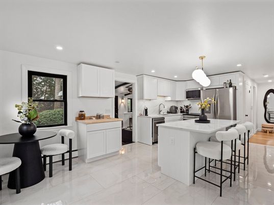 Interior, Kitchen, Pendant Lights, Recessed Lighting, Stainless Steel Appliances