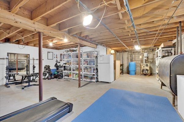 Fitness Equipment, Interior, Wooden Beams